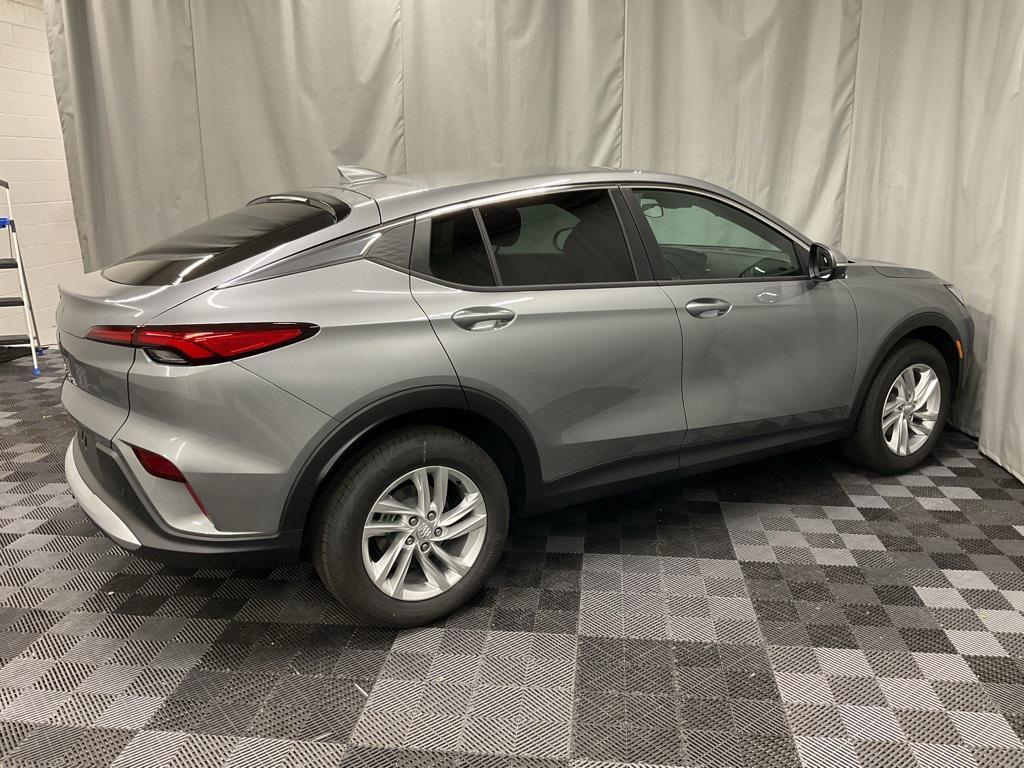 new 2025 Buick Envista car, priced at $25,285