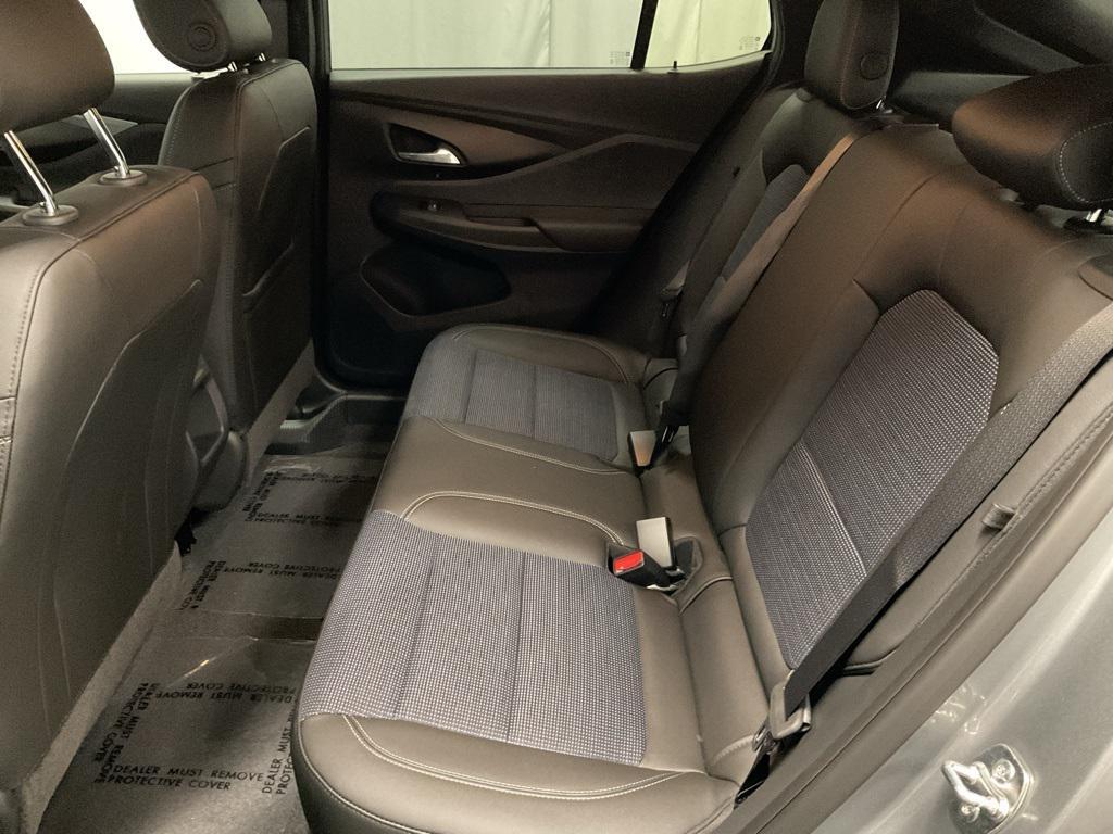 new 2025 Buick Envista car, priced at $25,285