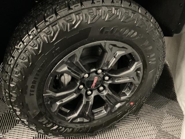 new 2025 GMC Canyon car