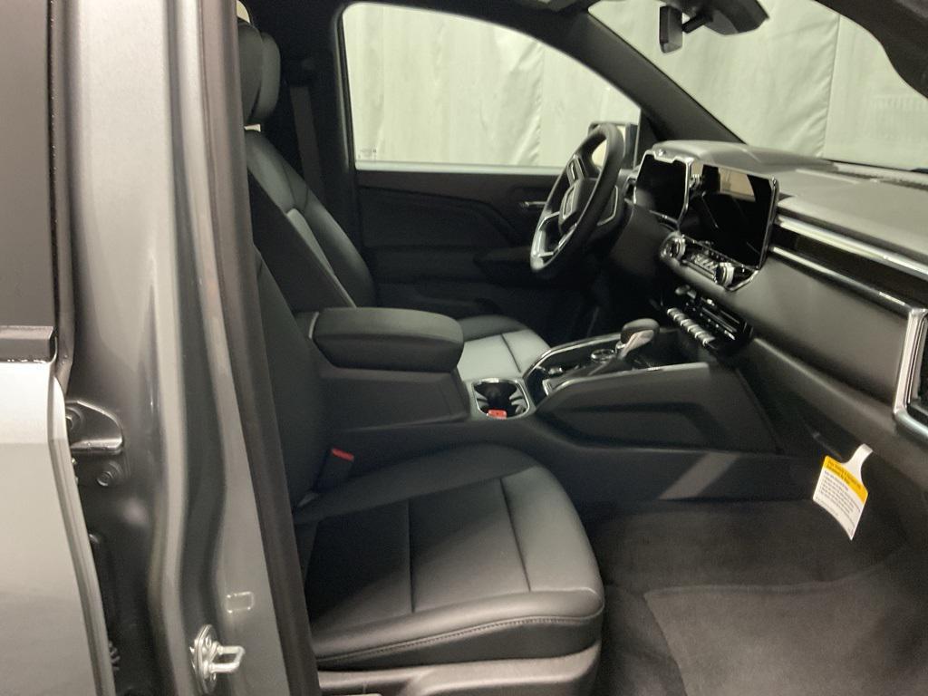 new 2025 GMC Canyon car, priced at $46,920