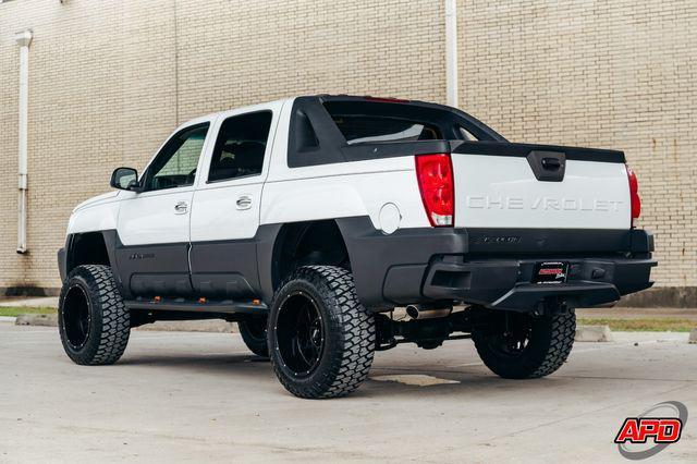 used 2003 Chevrolet Avalanche car, priced at $22,995