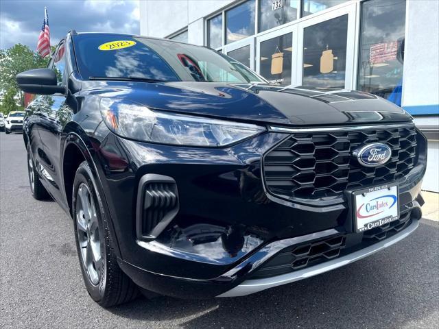 used 2023 Ford Escape car, priced at $25,499