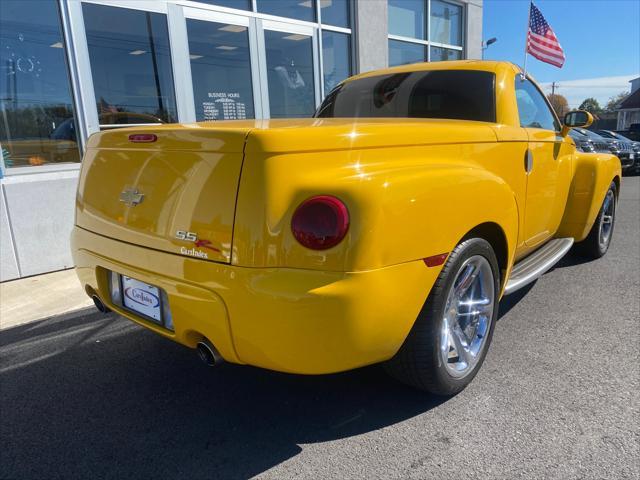 used 2005 Chevrolet SSR car, priced at $26,999