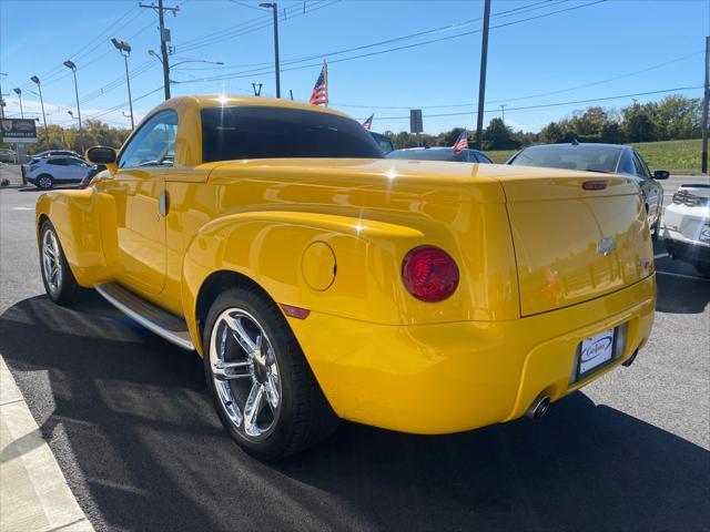 used 2005 Chevrolet SSR car, priced at $26,999