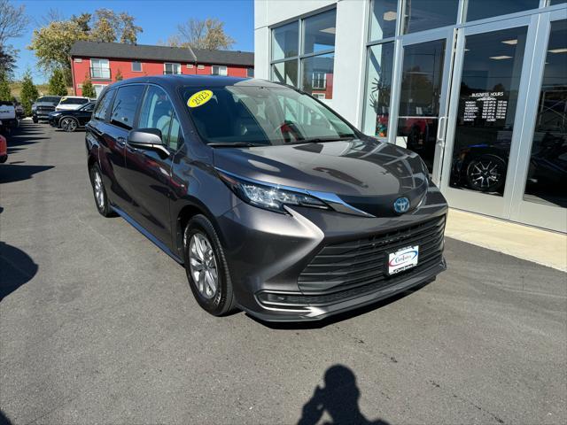 used 2023 Toyota Sienna car, priced at $37,999