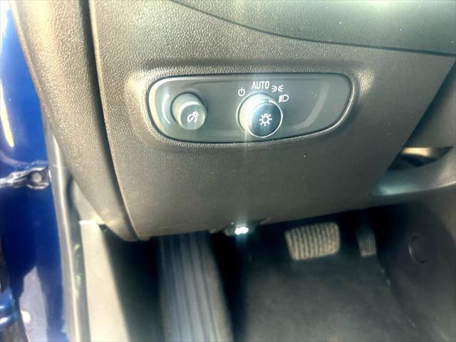 used 2022 Chevrolet Equinox car, priced at $25,999