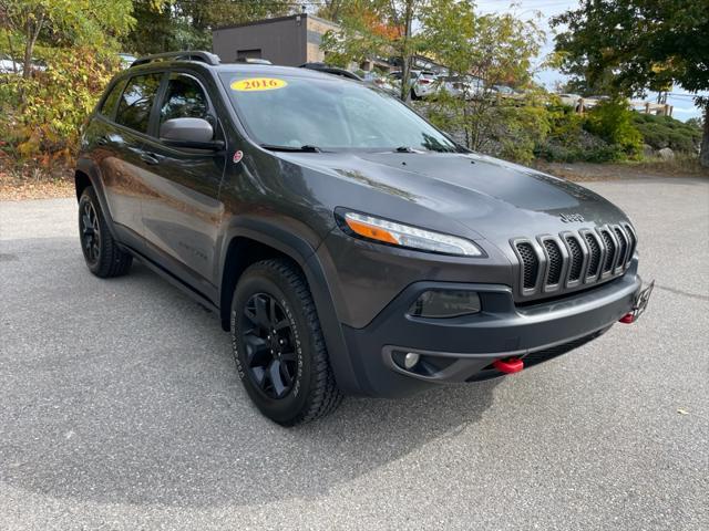 used 2016 Jeep Cherokee car, priced at $11,490