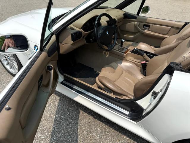 used 2001 BMW Z3 car, priced at $12,490
