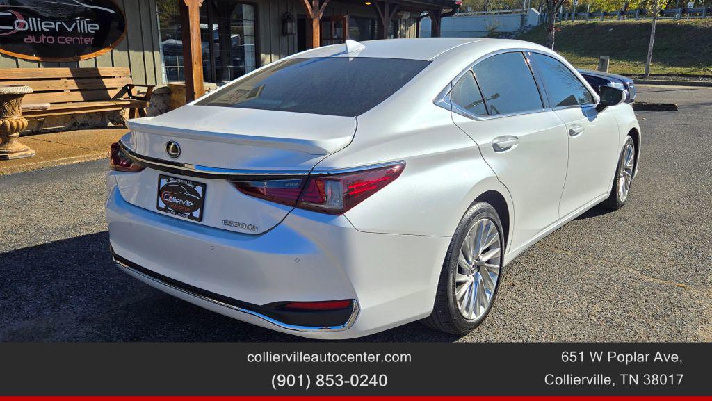 used 2024 Lexus ES 300h car, priced at $44,797