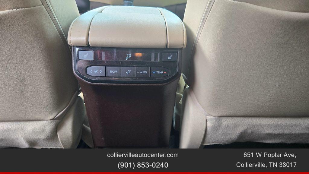 used 2021 Toyota Highlander car, priced at $30,599