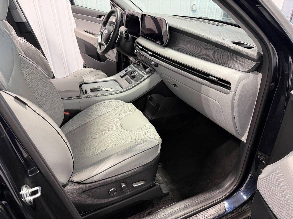 used 2025 Hyundai Palisade car, priced at $32,941