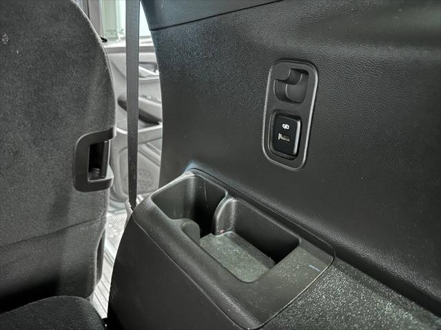 used 2023 Chevrolet Traverse car, priced at $33,989