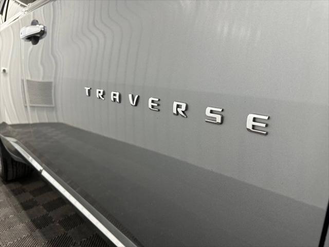 used 2023 Chevrolet Traverse car, priced at $33,989