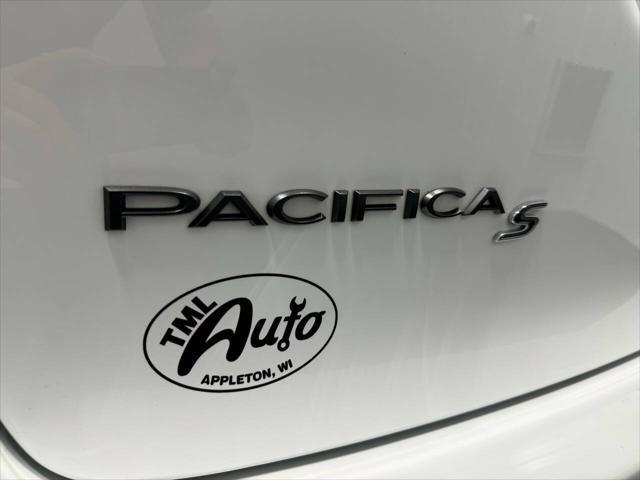 used 2022 Chrysler Pacifica Hybrid car, priced at $25,895