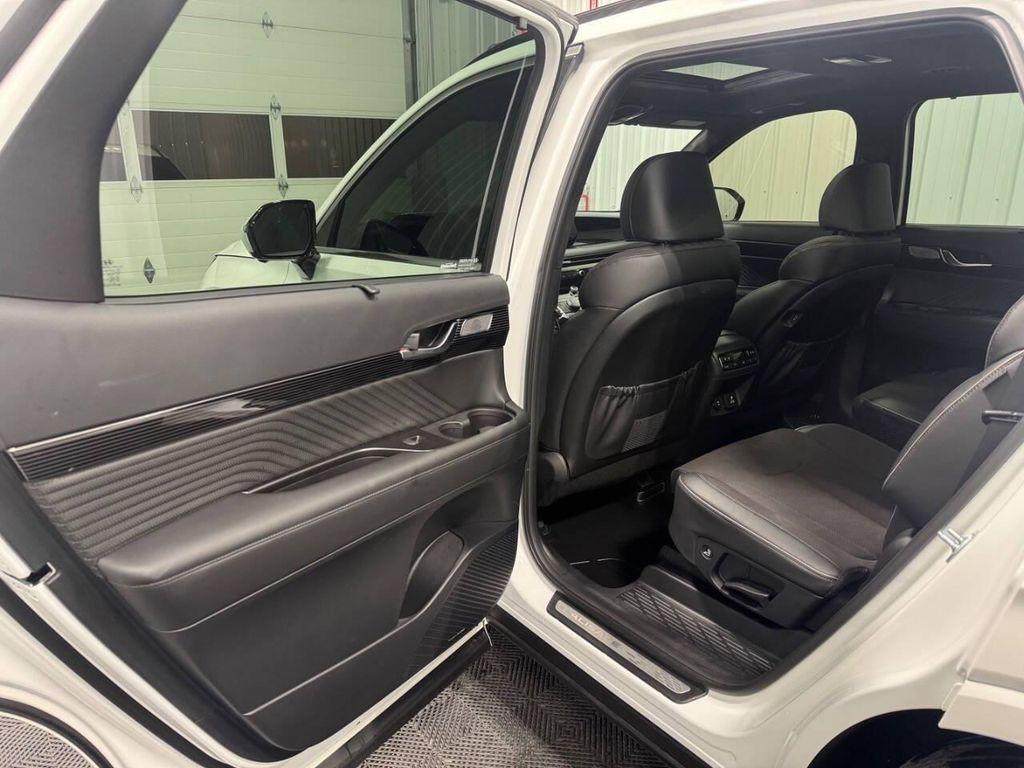 used 2024 Hyundai Palisade car, priced at $44,784