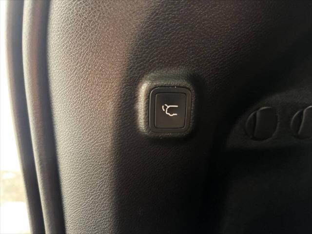 used 2020 Jeep Cherokee car, priced at $17,802