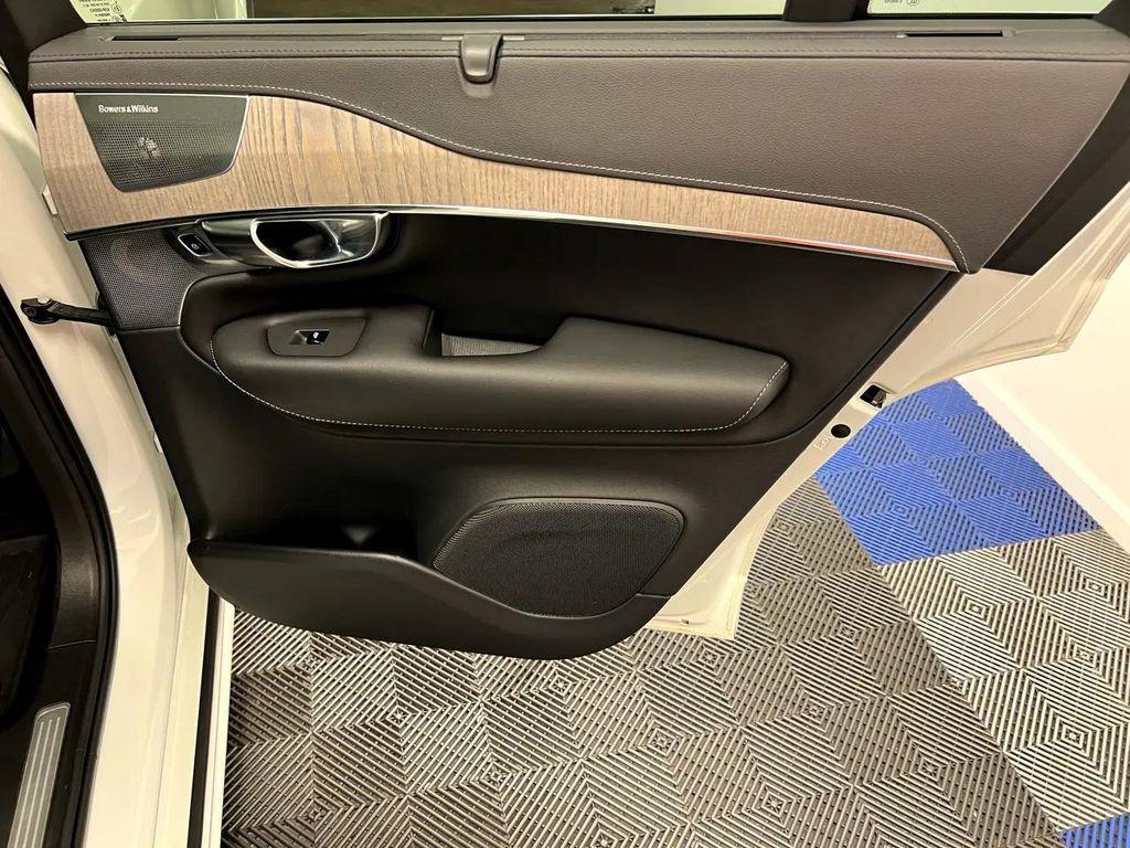 used 2022 Volvo XC90 car, priced at $38,560
