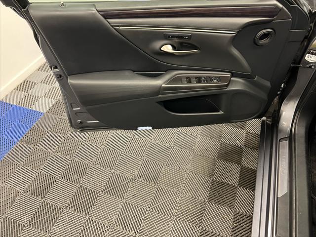 used 2019 Lexus ES 350 car, priced at $28,995