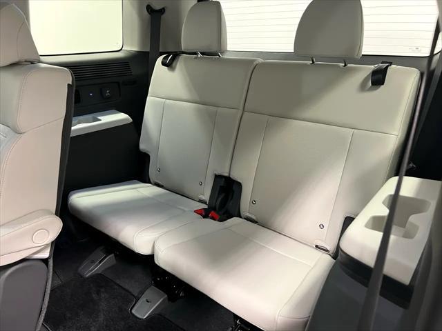 used 2024 Hyundai Santa Fe car, priced at $42,995