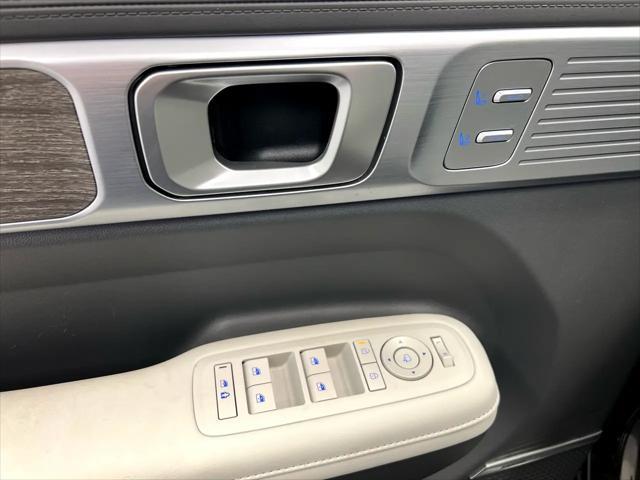 used 2024 Hyundai Santa Fe car, priced at $42,995