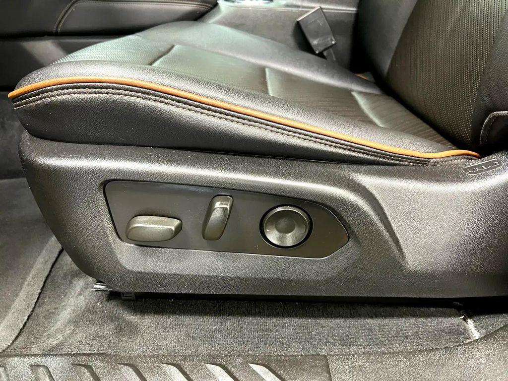 used 2023 GMC Canyon car, priced at $38,995