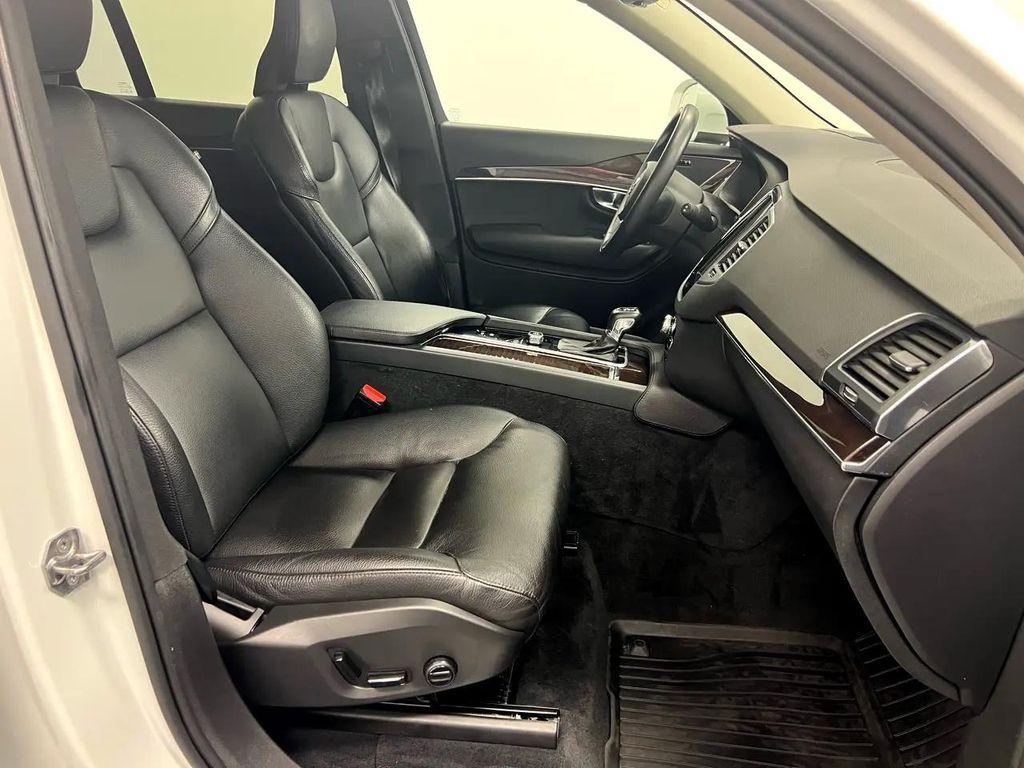 used 2019 Volvo XC90 car, priced at $25,995