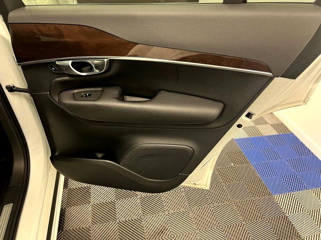 used 2019 Volvo XC90 car, priced at $25,995