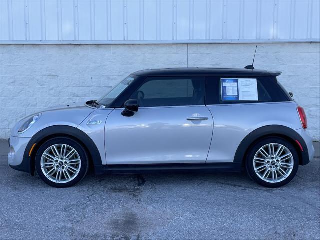 used 2014 MINI Hardtop car, priced at $10,900