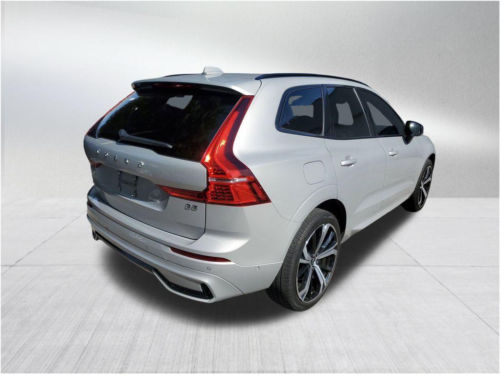 used 2022 Volvo XC60 car, priced at $31,990