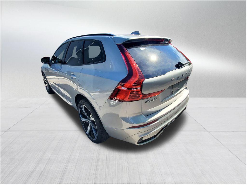 used 2022 Volvo XC60 car, priced at $31,990