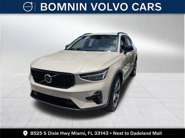 new 2025 Volvo XC40 car, priced at $47,065