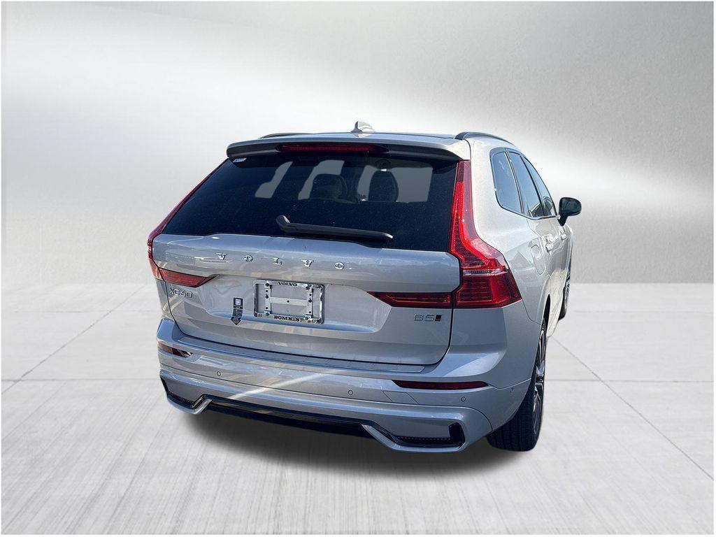 new 2025 Volvo XC60 car, priced at $52,295