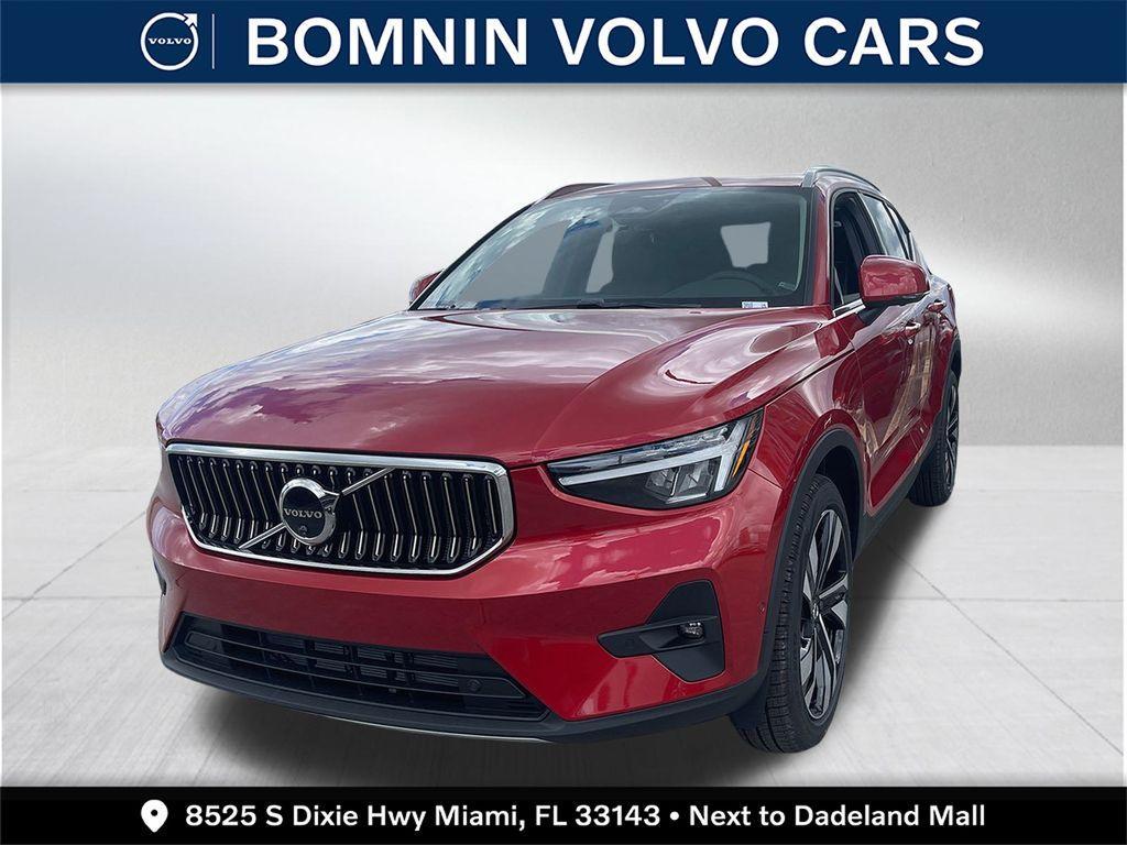 new 2025 Volvo XC40 car, priced at $43,270