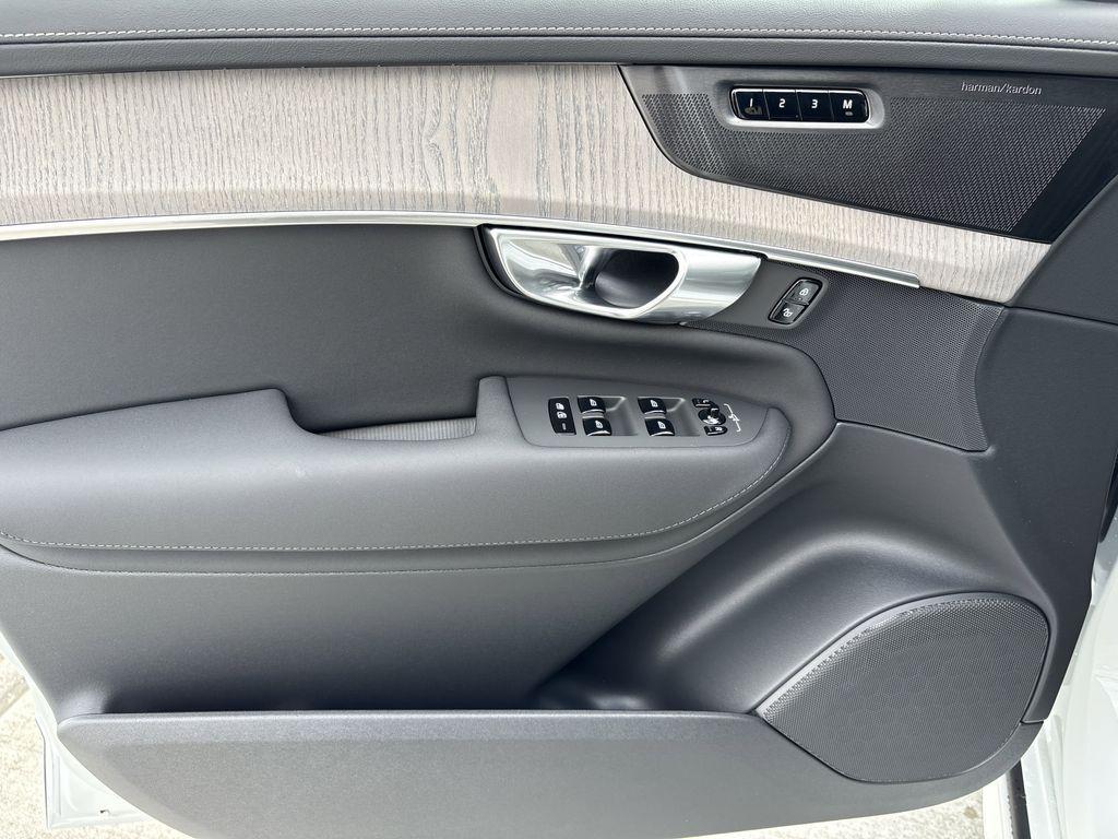 new 2026 Volvo XC90 car, priced at $72,310