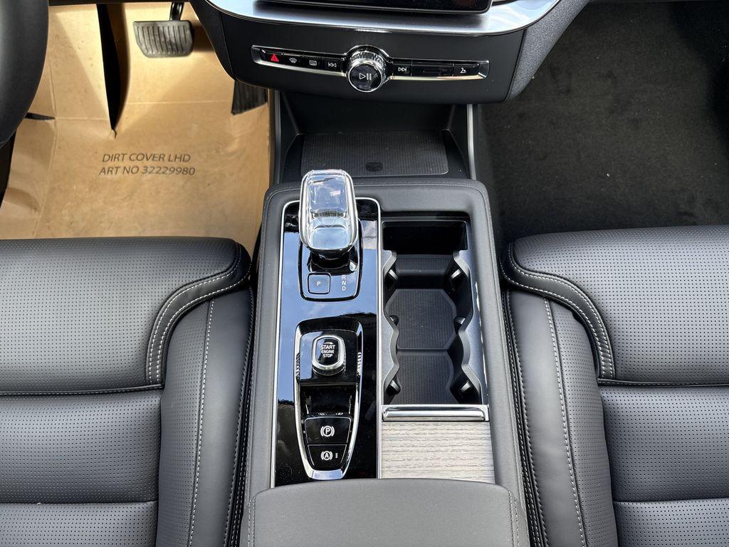 new 2026 Volvo XC90 car, priced at $72,310