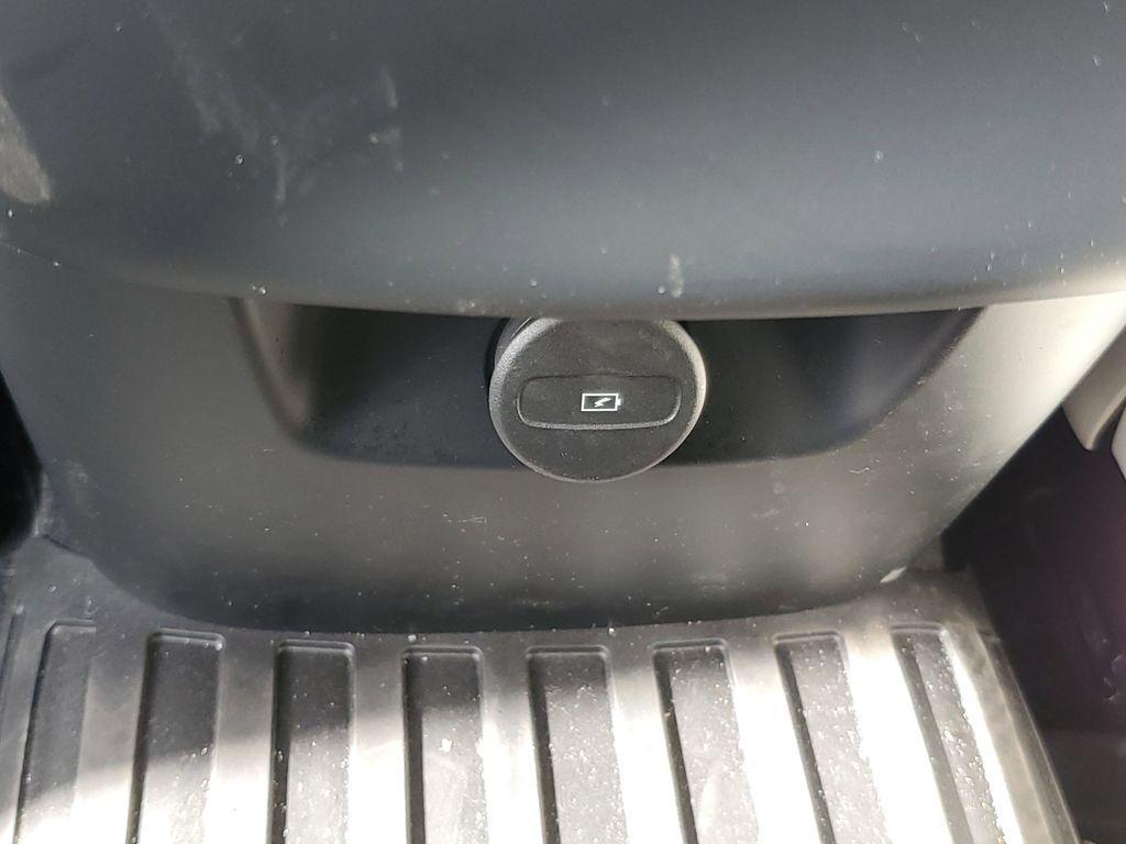 used 2025 Volvo XC60 car, priced at $39,990