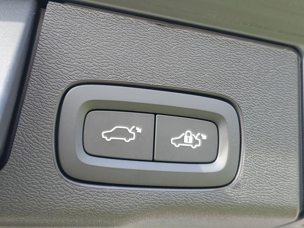used 2025 Volvo XC60 car, priced at $39,990