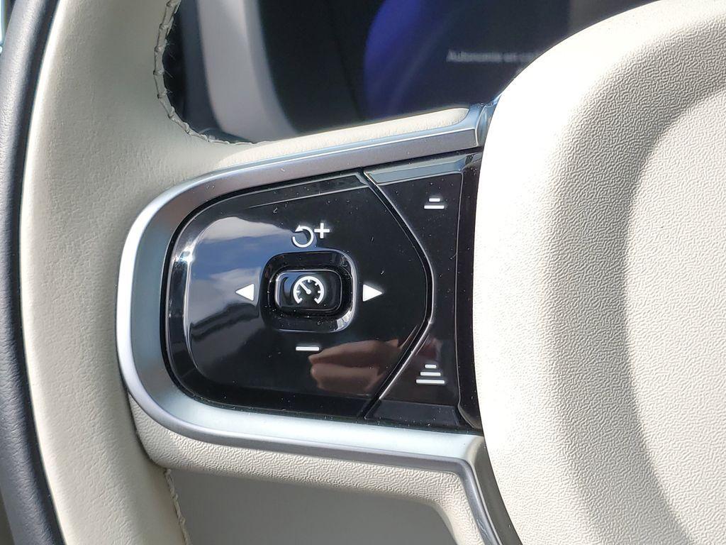 used 2025 Volvo XC60 car, priced at $39,990