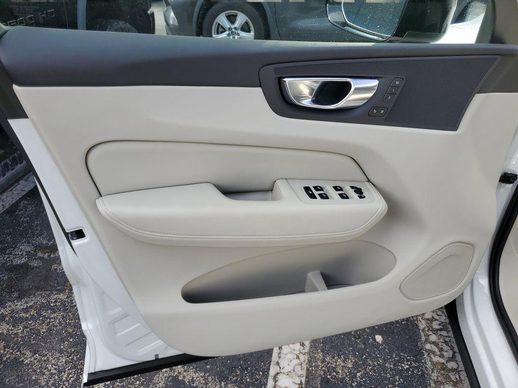 used 2025 Volvo XC60 car, priced at $39,990