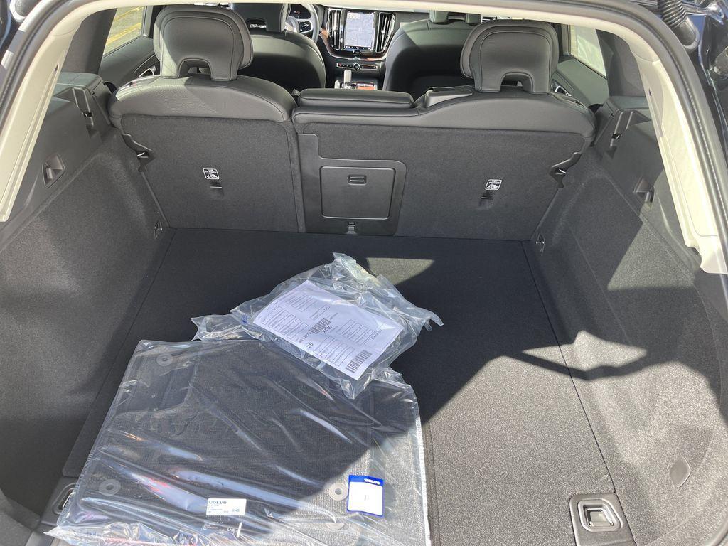 new 2024 Volvo XC60 car, priced at $38,945