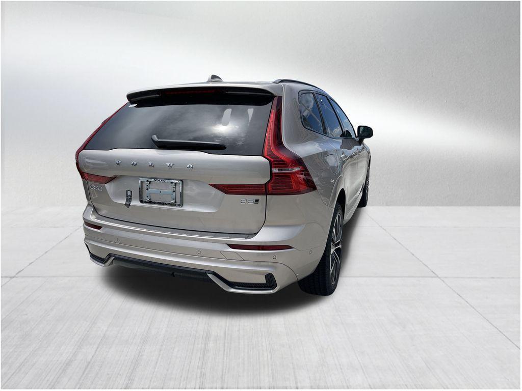 new 2025 Volvo XC60 car, priced at $53,775