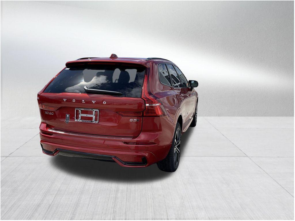 new 2025 Volvo XC60 car, priced at $54,770