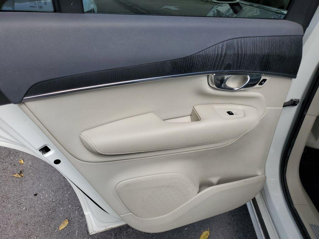 used 2020 Volvo XC90 car, priced at $23,490