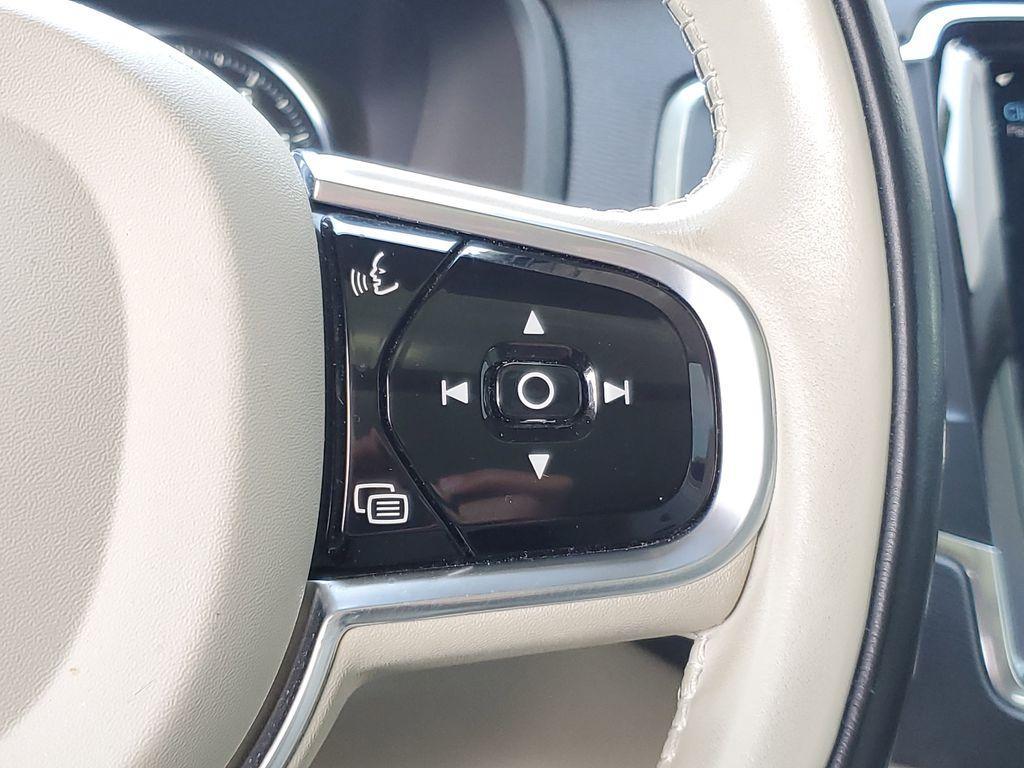 used 2020 Volvo XC90 car, priced at $23,490