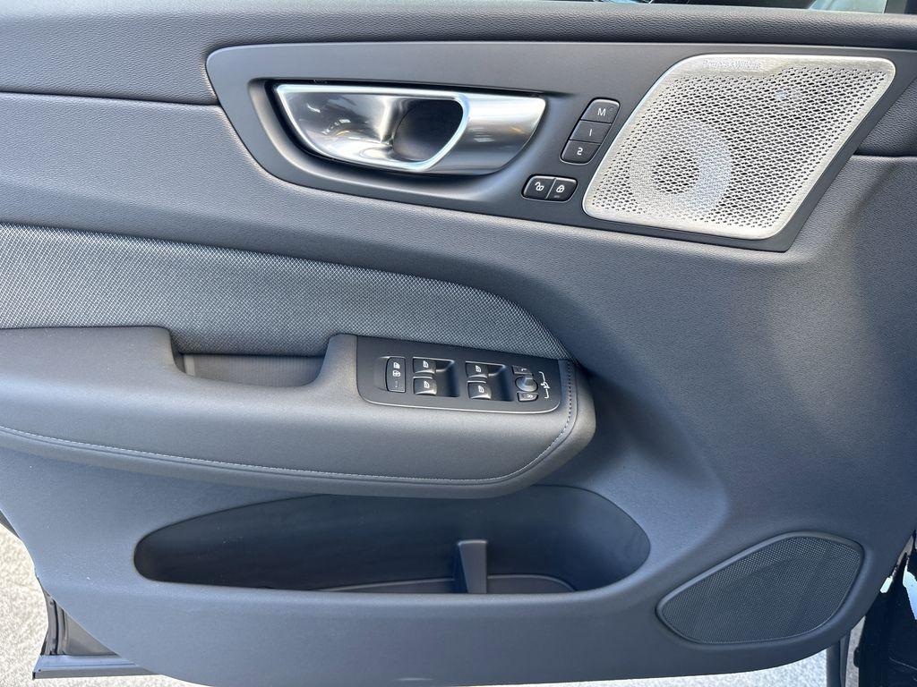 new 2026 Volvo XC60 Plug-In Hybrid car, priced at $82,065