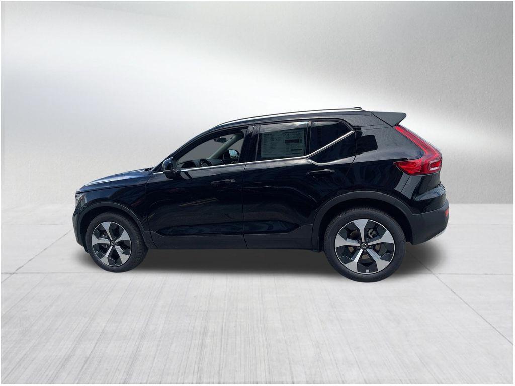 new 2025 Volvo XC40 car, priced at $44,415