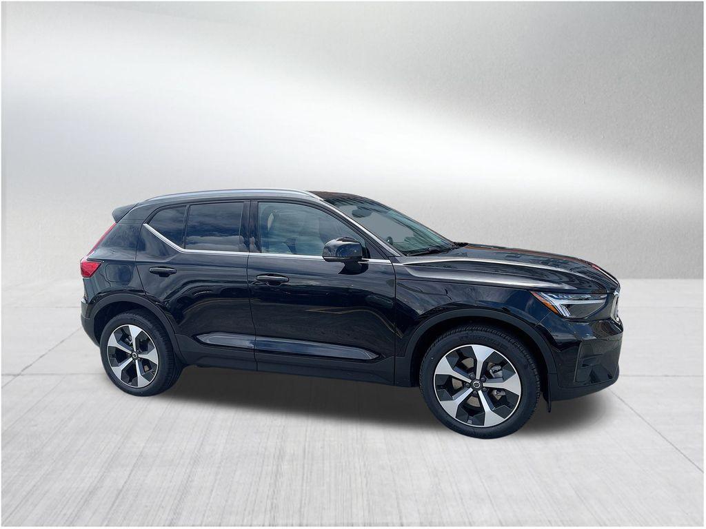 new 2025 Volvo XC40 car, priced at $44,415