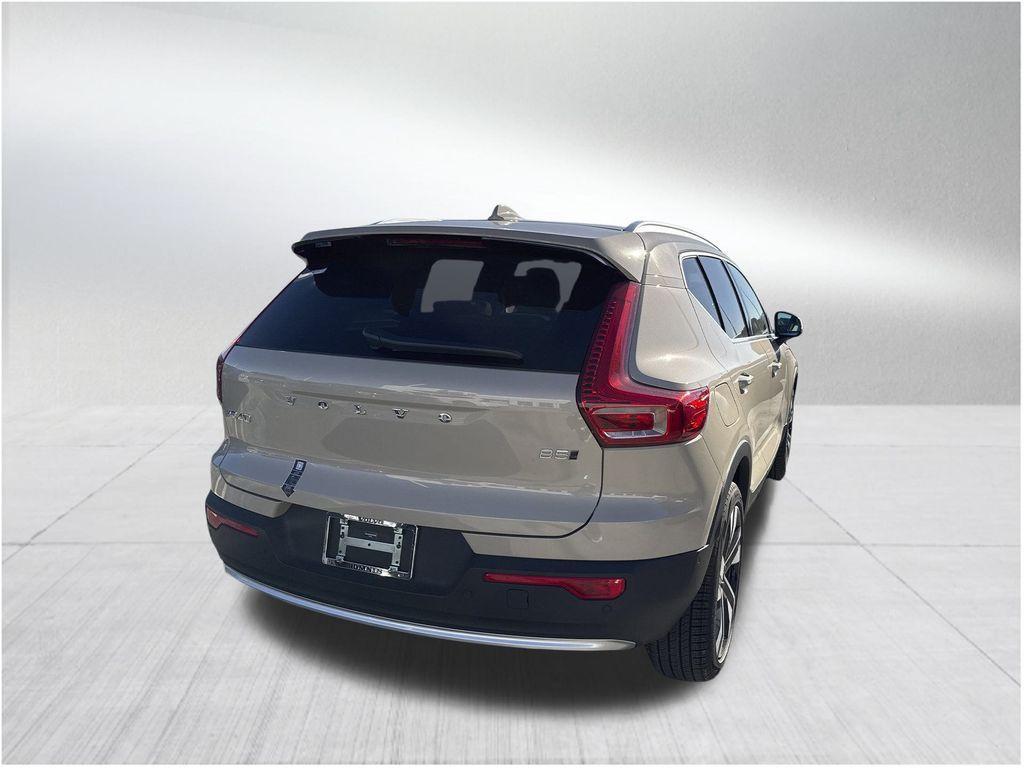 new 2025 Volvo XC40 car, priced at $48,045