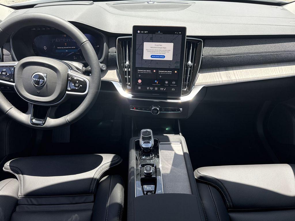 new 2025 Volvo XC90 Plug-In Hybrid car, priced at $82,405
