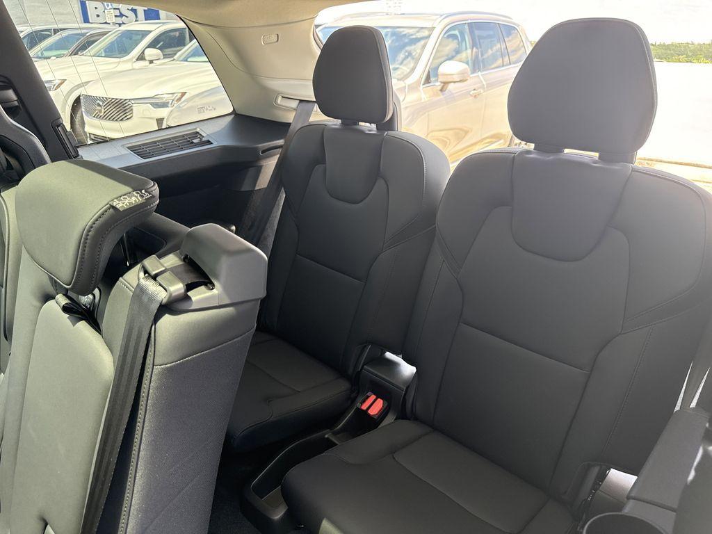 new 2025 Volvo XC90 car, priced at $59,745